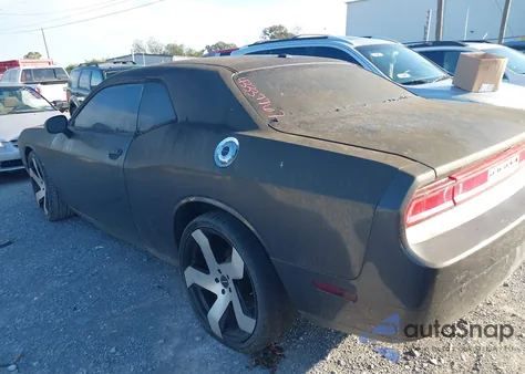 2013 Dodge Challenger Sxt Plus z USA, uszkodzony, nr VIN 2C3CDYAG8DH599764